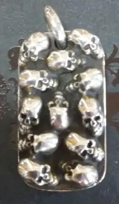 スタンリーゲス STANLEY GUESS ラージドッグタグ 黒蝶貝ペンダント