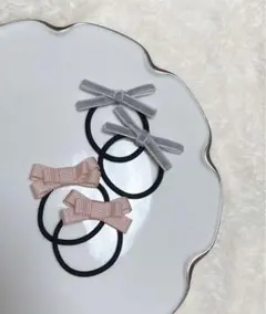 【再販】ベビー&キッズヘアゴム　ベルベット　リボン　グレー　ピンク　ドット