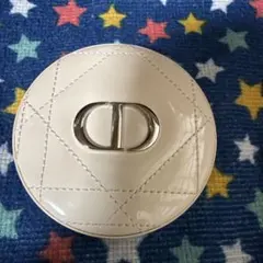 DIOR フォーエヴァークチュールルミナイザー　フェイスパウダー