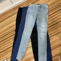 UNIQLO JEANS スキニーデニム 22、23インチのサムネイル