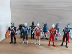 ウルトラマン　シリーズ　ソフビ　10体セット　食玩のオマケです！