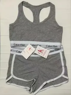 Calvin Klein グレーセットアップLサイズレディース上下セットタグ付き