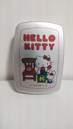 昭和レトロ ハローキティ アルミ弁当箱 1976年　サンリオのサムネイル