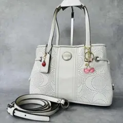 COACH Punching Signature 2way Bag White