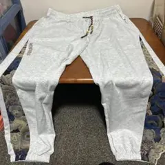 衣類4点まとめ売り　スウェットパンツ、スウェット、ジャージパンツ