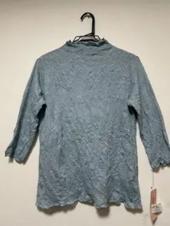 青色七分袖タートルネックシャツ