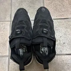 Reebok ポンプフューリースニーカー