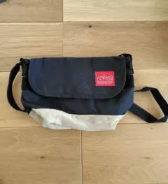 マンハッタンポーテージ メッセンジャーバッグ 黒/ベージュ