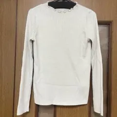 UNIQLO リブニット 長袖 ベージュ　ラメ　Mサイズ