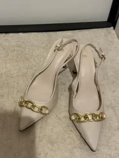 Zara ベージュ ポインテッドトゥ ハイヒール ゴールドチェーン