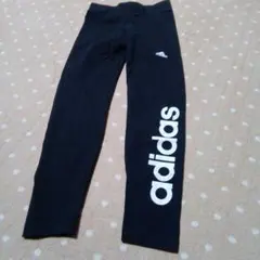 adidas 黒 スパッツ ロゴ入り