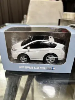 非売品コベルコ1/43スケール模型・プリウスαプルバックカーセット 非売品コベルコ1/43スケール模型・プリウスαプルバックカーセット