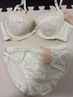 AMO STYLE by Triumph ブラジャーショーツセット B75 Mのサムネイル