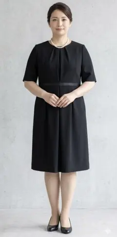 【美品】イギン　17号　大きいサイズ　ブラックフォーマル　ワンピース　礼服