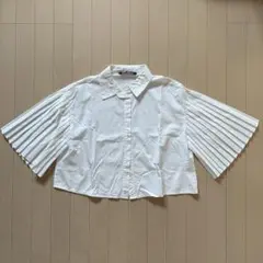 ZARA プリーツ　半袖シャツのサムネイル
