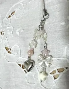 ビーズストラップキーホルダー ピンク ハート リボン 蝶 パール 韓国 y2k