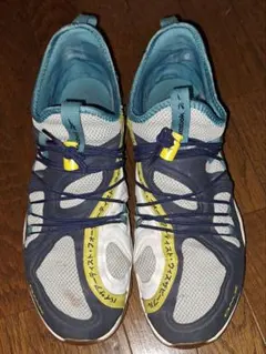 リーボック スニーカー