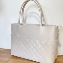 美品 東京ソワール PETITSOIR キルティング トートバック オフホワイト