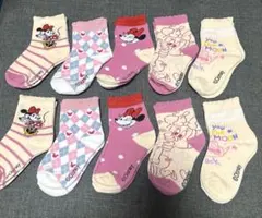 【新品】ミニー 靴下 キッズ 16~18cm