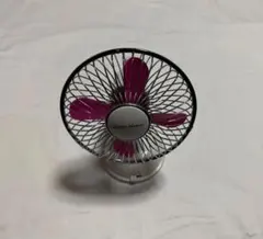 USB小型扇風機 グリーンハウス 動作確認済 ピンク レトロ 猛暑対策のサムネイル