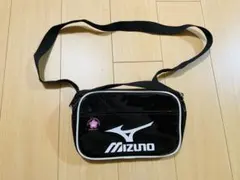 ミズノのスクエアバッグのサムネイル