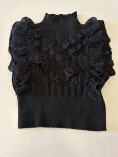 美品　ZARA ザラ　フリルノースリーブニット 黒USA S