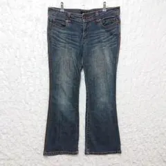 人気 ブーツカットデニム フレアジーンズ 刺繍ステッチ デザインボタン