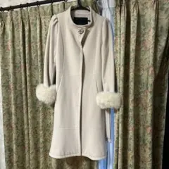 TO BE CHIC ファー付きロングコート　ベージュ