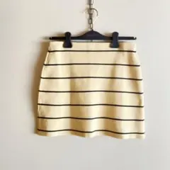 美品✨ZARA ザラボーダー ニット ミニスカート Sのサムネイル