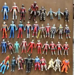 ウルトラマンフィギュア多数セット - メルカリ