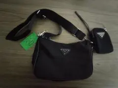 2026年最新】prada ショルダーバッグ ノベルティの人気アイテム - メルカリ