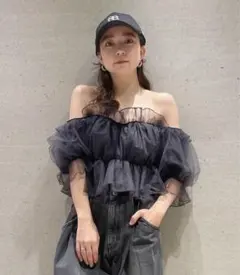 スナイデル snidel ボリュームギャザーフリルオフショルブラウス DGRY