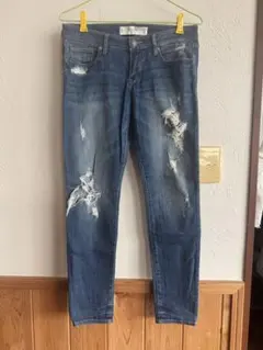 Abercrombie & Fitch アバクロ ダメージデニム W28 L29のサムネイル
