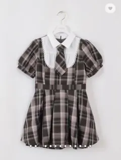 evelyn ネクタイ付きタックプリーツワンピース