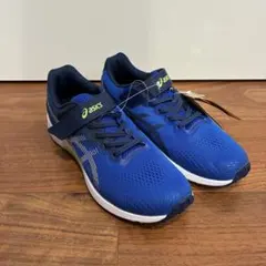 【新品未使用】ASICS スニーカー 25.0cm レーザービームのサムネイル