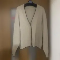 新品未使用☆クラシカルエルフ　カーキ　Vネック カーディガン　Mサイズ