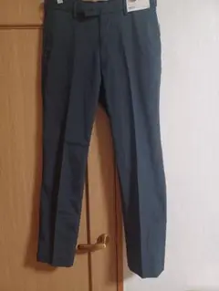 ユニクロ ドライストレッチパンツ スリムフィット ノータック 感動パンツ