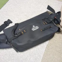 ▶［未使用に近い！］TARAS BOULBA タラスブルバ 防水ボディバッグ