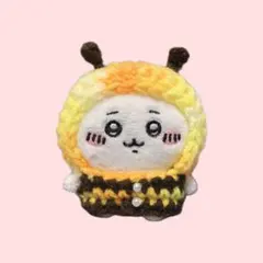 【再販♡♡】お座りぬいぐるみ ちいかわ ミツバチ ぬい服のサムネイル