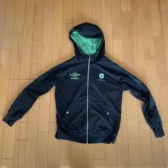 UMBRO 刺繍ロゴパーカー Sサイズ