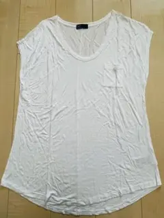 GAP ギャップ 白Tシャツ Vネック ポケット付き 半袖　L