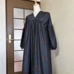 大島紬　Ｖネックギャザーワンピース　絹　着物リメイク　ハンドメイド