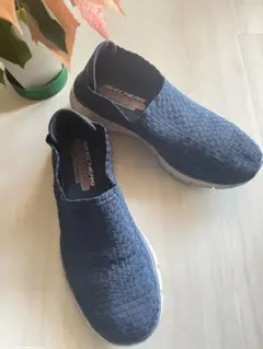 新春セール　中古　スケッチャーズ　メモリー　フォーム　シューズ　ネイビー　26