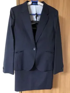 【AOKI】 スーツLES MUES Femme入学式☆Mサイズ☆収納カバー付き