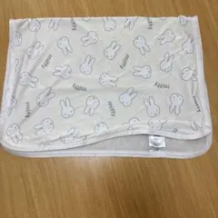 ミッフィー miffy 冷感ケット ひざかけ 接触冷感　西川　アベイルのサムネイル