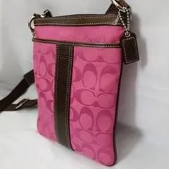 【未使用品】 COACH シグネチャー ミニ ショルダー サコッシュ ピンク