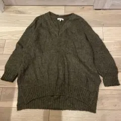 【size Ｌ】セーター　カーキ　Vネック