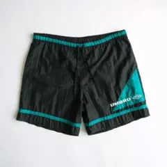 アンブロ　USA製90s 刺繍ロゴ　切替デザインナイロンショートパンツ　S古着.