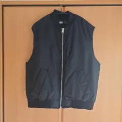 【ZARA】 未使用品　ベスト（黒） ジッパー付