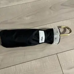 黒いドット柄折りたたみ日傘　Wpc.